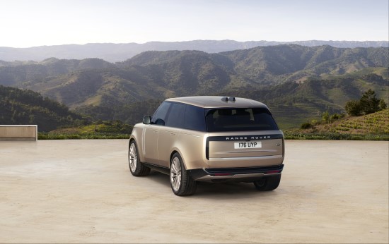 Pristatytas naujasis „Range Rover“ – elektrinė  versija debiutuos 2024 m.