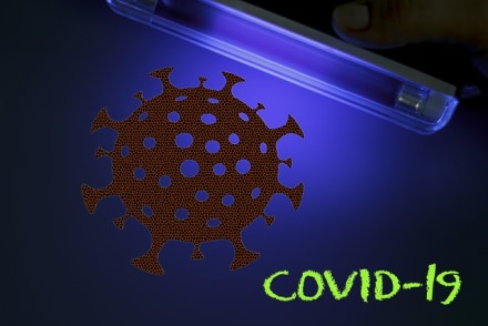 Mokslininkai sukūrė būdą sunaikinti COVID-19: reikės specialaus apšvietimo, tačiau tai nėra ultravioletinės lempos