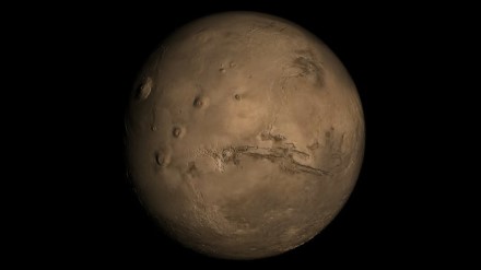 Marso vaizdas su didžiuliu Valles Marineris kanjonu, sukurtas, remiantis NASA „Mars Global Surveyor“ duomenimis © NASA/„Goddard Space Flight Center Scientific Visualization Studio“