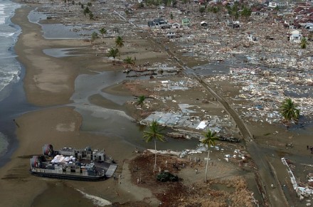 Mokslininkai svarsto naują būdą perspėti žmones apie artėjantį cunamį