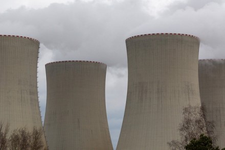 Vokietija išjungė 3 iš 6 veikiančių atominių elektrinių