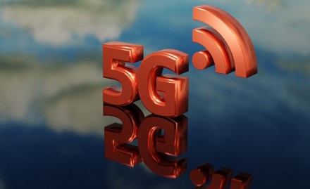 „Telia“ Vilniuje jungia 5G ryšį komerciniais dažniais