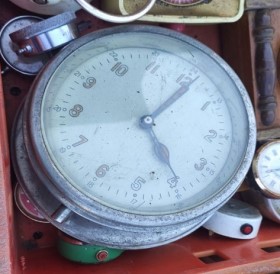 1 pav. laikrodis, kurio paviršiuje nustatytas padidėjęs gamtinis fonas © RSC