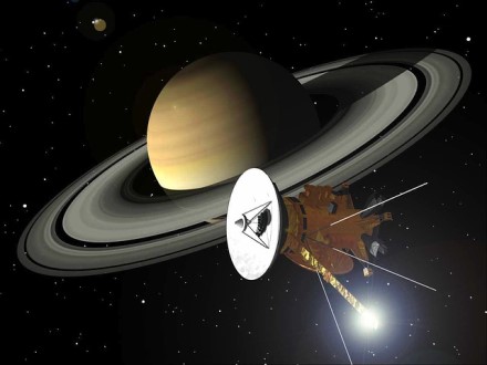 Netikėtas atradimas: Saturno palydove gali plytėti vandenynai