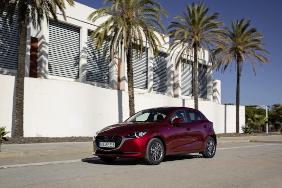 Atnaujintas „Mazda2“ modelis Atnaujintas „Mazda2“ modelis