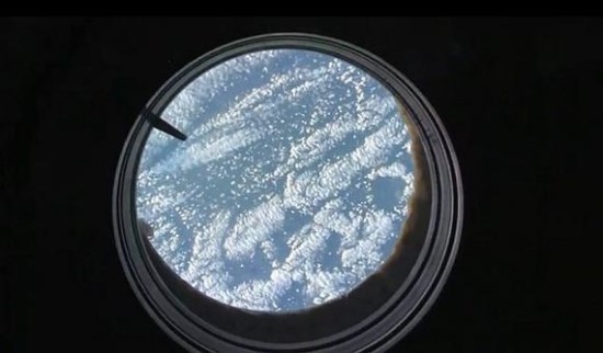 NASA nuotr. Vaizdas pro TKS iliuminatorių į Žemę