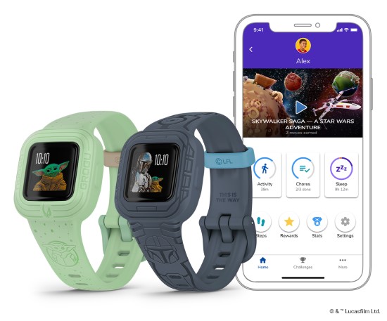 „Garmin“ „vívofit jr. 3“ sporto apyrankė vaikams dabar ir su Mandaloriečio ir Grogu dirželiais