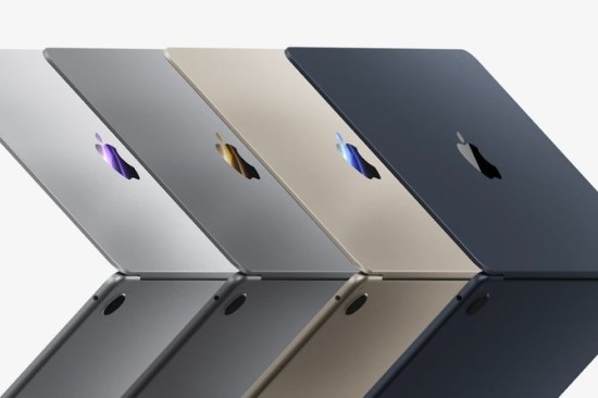 „MacBook Air“ / „Apple“