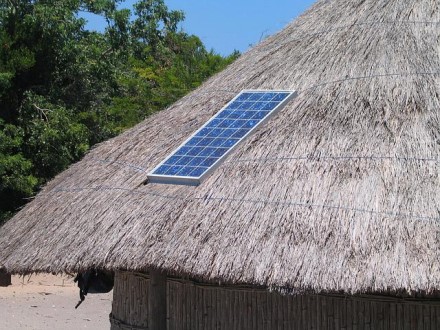 Nepasiturintys gyventojai jau gali teikti paraiškas paramai saulės elektrinėms ir netaršiems šilumos įrenginiams