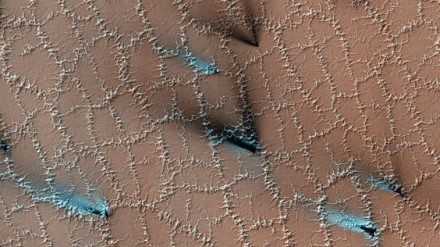 Marso paviršius / NASA/JPL-Caltech/UArizona nuotr.