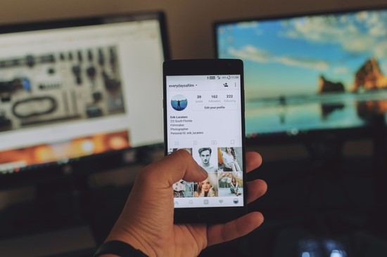 Sparčiai populiarėjantis socialinis tinklas „BeReal“: ar jis nukonkuruos „Instagram“?