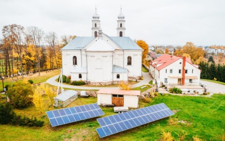 25 mln. eurų investicijų valstybės ir savivaldybių įstaigų žaliosios energetikos plėtrai