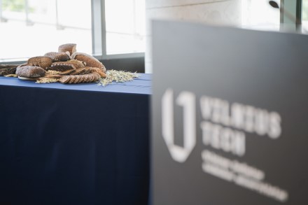 „Vilnius Tech“ pusryčiuose už mokslą – stojimų rezultatai ir duonos simbolika