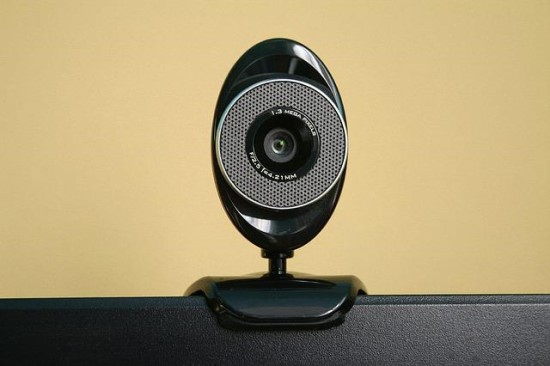 Atostogaudami nepalikite namų be priežiūros: kaip išsirinkti gerą stebėjimo kamerą