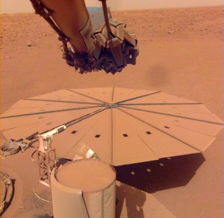 Zondas „InSight“. NASA nuotr. Zondas „InSight“. NASA nuotr.