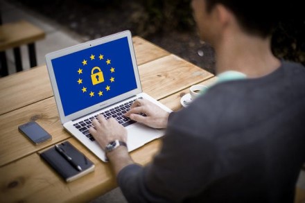 Kaip neužlipti ant teisinio grėblio: kuo skiriasi asmeniniai, privatūs ir viešieji duomenys?