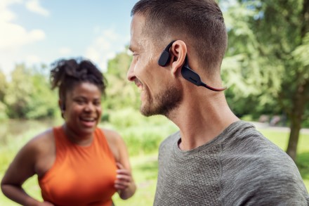 4 priežastys, kodėl bėgimas su ausinėmis bus produktyvesnis