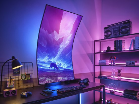 „Samsung“ kilsteli žaidimų patirtį į naują lygį pristatydama „Odyssey Ark“ monitorių