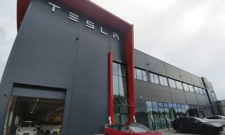 Vokietijos automobilių rinkos milžinai turėtų sunerimti: „Tesla“ išsikėlė itin ambicingus tikslus, spartinama gamyba