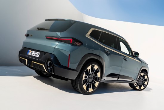 Debiutuoja pirmasis „BMW XM“ – galios ir prabangos visureigis Debiutuoja pirmasis „BMW XM“ – galios ir prabangos visureigis