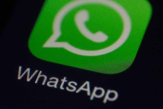 „WhatsApp“ sulaukė reikšmingų pokyčių ‒ kaip išvengti nepageidaujamo bendravimo?