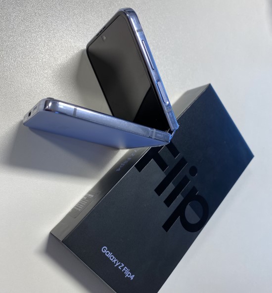 „Galaxy Flip4“ išmanusis telefonas