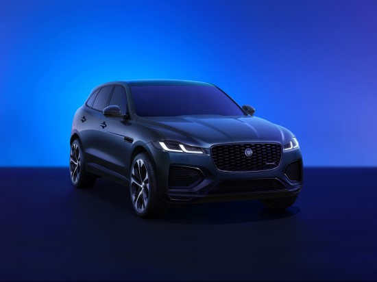 „Jaguar“ atnaujino F-PACE: hibridinis visureigis vien elektra nuvažiuos 20 proc. daugiau