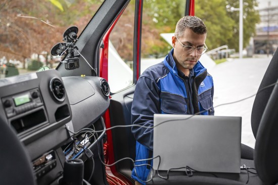 Naujasis„Mercedes-Benz eSprinter“: 475 km vos su vienu baterijos įkrovimu