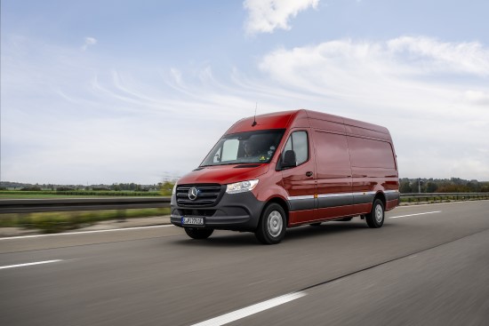 Naujasis„Mercedes-Benz eSprinter“: 475 km vos su vienu baterijos įkrovimu