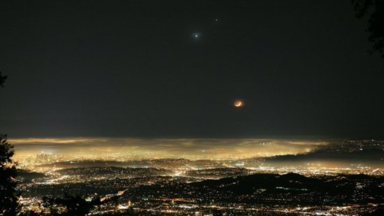 Veneros ir Jupiterio susitikimas danguje / NASA/Dave Jurasevich/Mt. Wilson Observatory) nuotr.