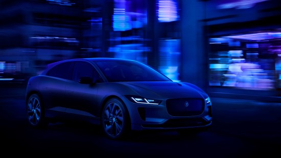 „Jaguar“ pristatė atnaujintą elektrinį visureigį I-PACE