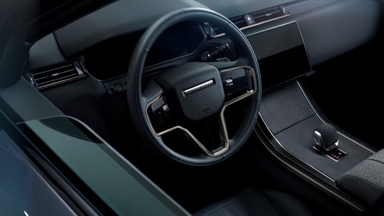 Patobulintame „Range Rover Velar“ – naujausios gamintojo technologijos