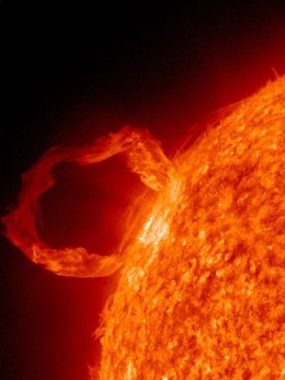 Mokslininkų teigimu, milžiniškas „poliarinis sūkurys“ Saulėje – precedento neturintis reiškinys