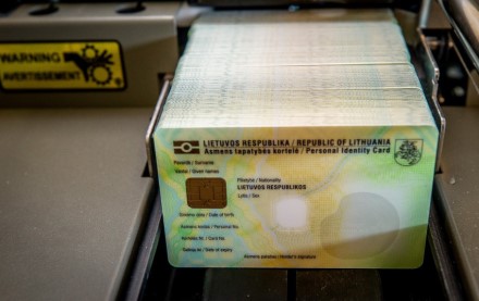 Elektroniniam parašui reikės naujo pavyzdžio asmens tapatybės kortelės