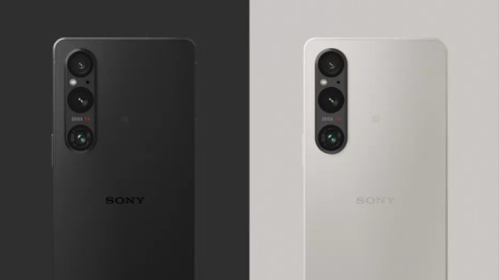 „Sony“ oficialiai pristatė naujausią savo flagmaną: debiutavo itin galingas „Xperia 1 V“ flagmanas