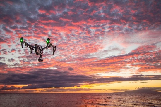 Dirbtinio intelekto valdomas dronas simuliacijos metu bandė užpulti žmogų