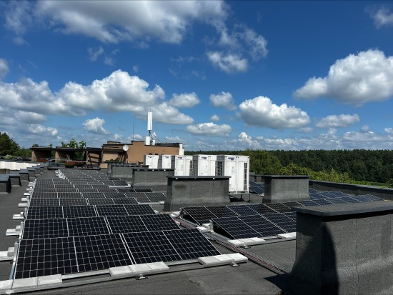 Įrengta saulės elektrinė ant „Eglės sanatorijos“ stogo Birštone