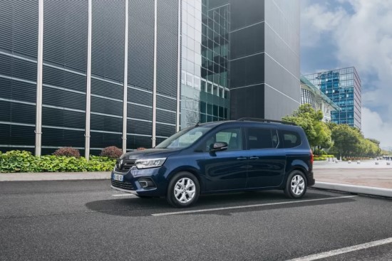 „Renault“ pristatė naująjį „Grand Kangoo“ modelį