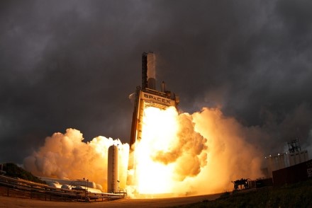 Atgal prie braižymo lentos: antrasis „SpaceX“ bandymas pasisekė geriau, tačiau nutrūko anksčiau laiko