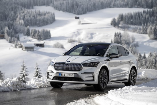 „Škoda“ pristatė atnaujintą „Enyaq“ šeimą: siūlys galingesnes ir prabangesnes versijas „Škoda“ pristatė atnaujintą „Enyaq“ šeimą: siūlys galingesnes ir prabangesnes versijas