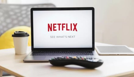 „Netflix“ ketina atsisakyti pigiausio prenumeratos plano