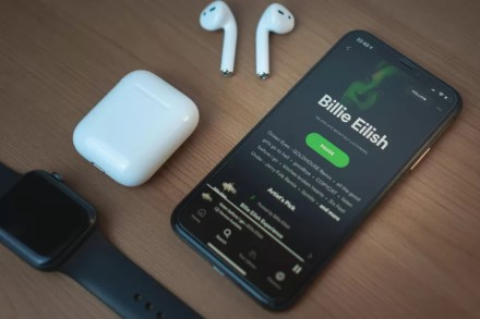 „Spotify“ turi gerų naujienų „iPhone“ telefonų turėtojams: populiarioji muzikos programėlė netrukus pasiūlys naujų galimybių