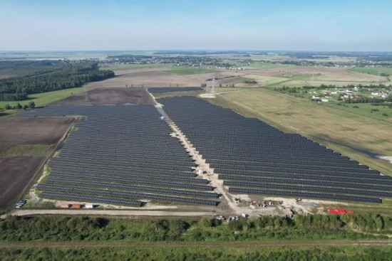 „Elektrum Lietuva“ atidarė didžiausią šalyje saulės parką elektrą gaminantiems vartotojams