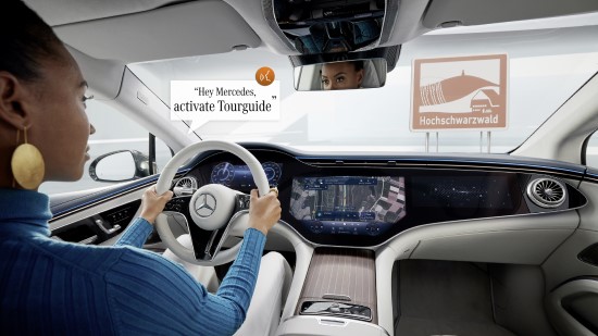 Novatoriškos „Mercedes-Benz“ technologijos automobilį paverčia kai kuo daugiau