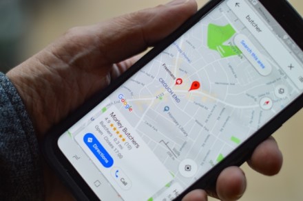 Apple leis „iPhone“ Europos Sąjungos naudotojams įdiegti „Google Maps“ kaip pagrindinę navigacijos programą