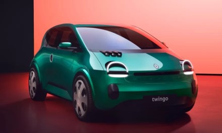 Automobilių rinkoje bręsta netikėtas bendradarbiavimas: „Renault“ veda derybas su Vokietijos automobilių milžine Automobilių rinkoje bręsta netikėtas bendradarbiavimas: „Renault“ veda derybas su Vokietijos automobilių milžine