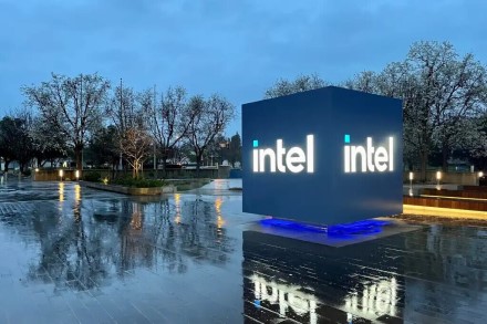 „Intel“ atideda planuotas investicijas Italijoje ir Prancūzijoje