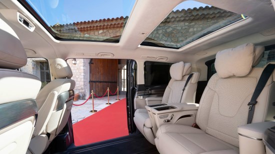 Naujieji „Mercedes-Benz“ EQV ir V klasės automobiliai – „Premium“ komfortas keliaujantiems