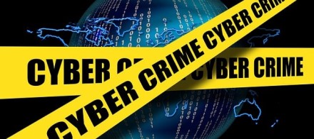 Kaip apsaugoti save nuo kibernetinių grėsmių? Eksperto patarimai