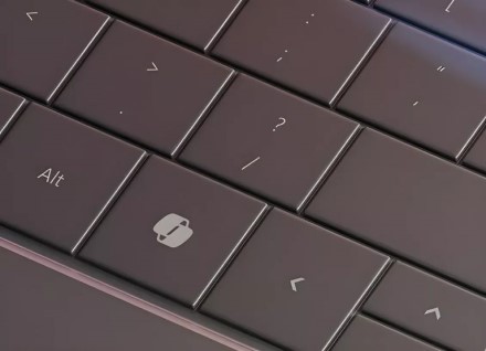 „Microsoft Copilot“ veiks lokaliai, tam reikės mažiausiai 40 TOPS NPU spartos